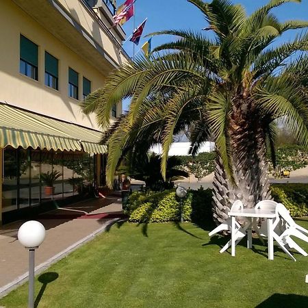 Hotel Laurence Roma Dış mekan fotoğraf