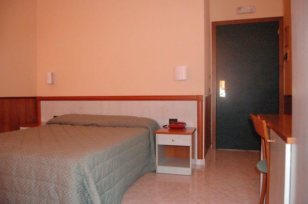 Hotel Laurence Roma Dış mekan fotoğraf