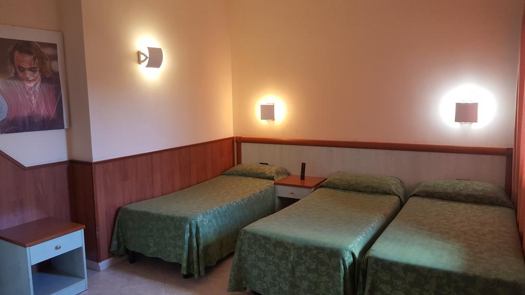 Hotel Laurence Roma Dış mekan fotoğraf