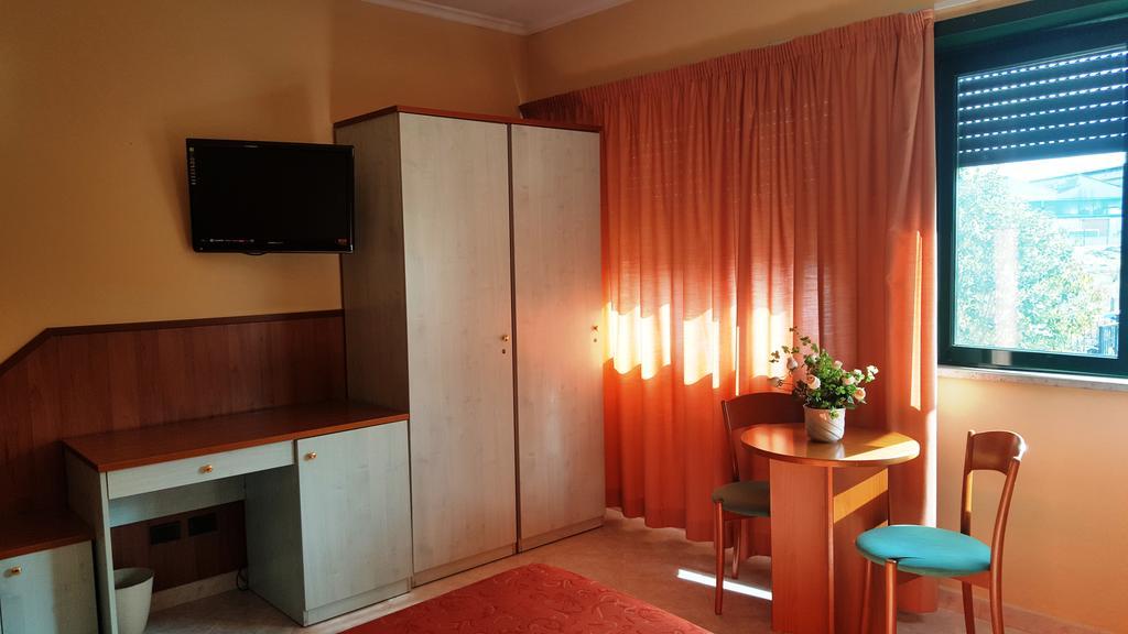Hotel Laurence Roma Dış mekan fotoğraf