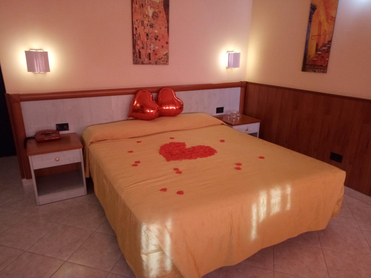 Hotel Laurence Roma Dış mekan fotoğraf