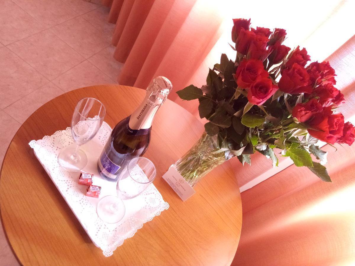 Hotel Laurence Roma Dış mekan fotoğraf